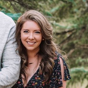 Meet your Posher, Cloe